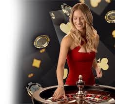Antarmuka pemain Teen Patti di hero369 menampilkan kartu, tombol taruhan, dan saldo akun